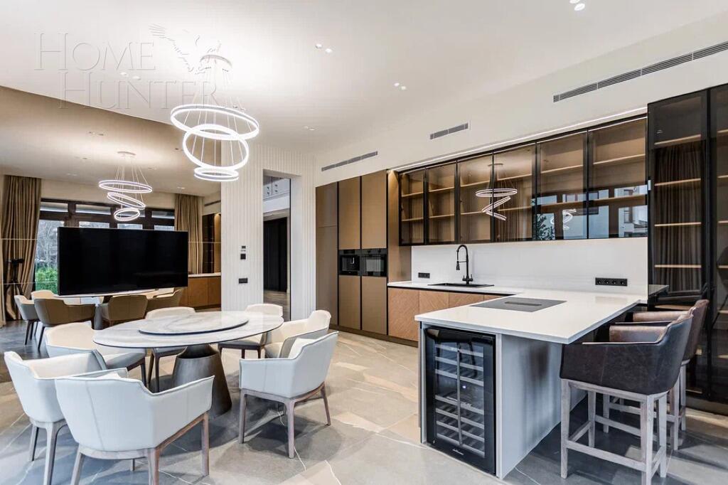 2-этажный коттедж 627.9 м² с отделкой