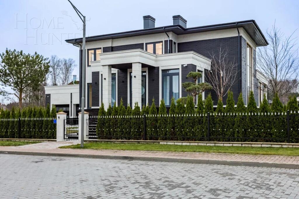 2-этажный коттедж 627.9 м² с отделкой