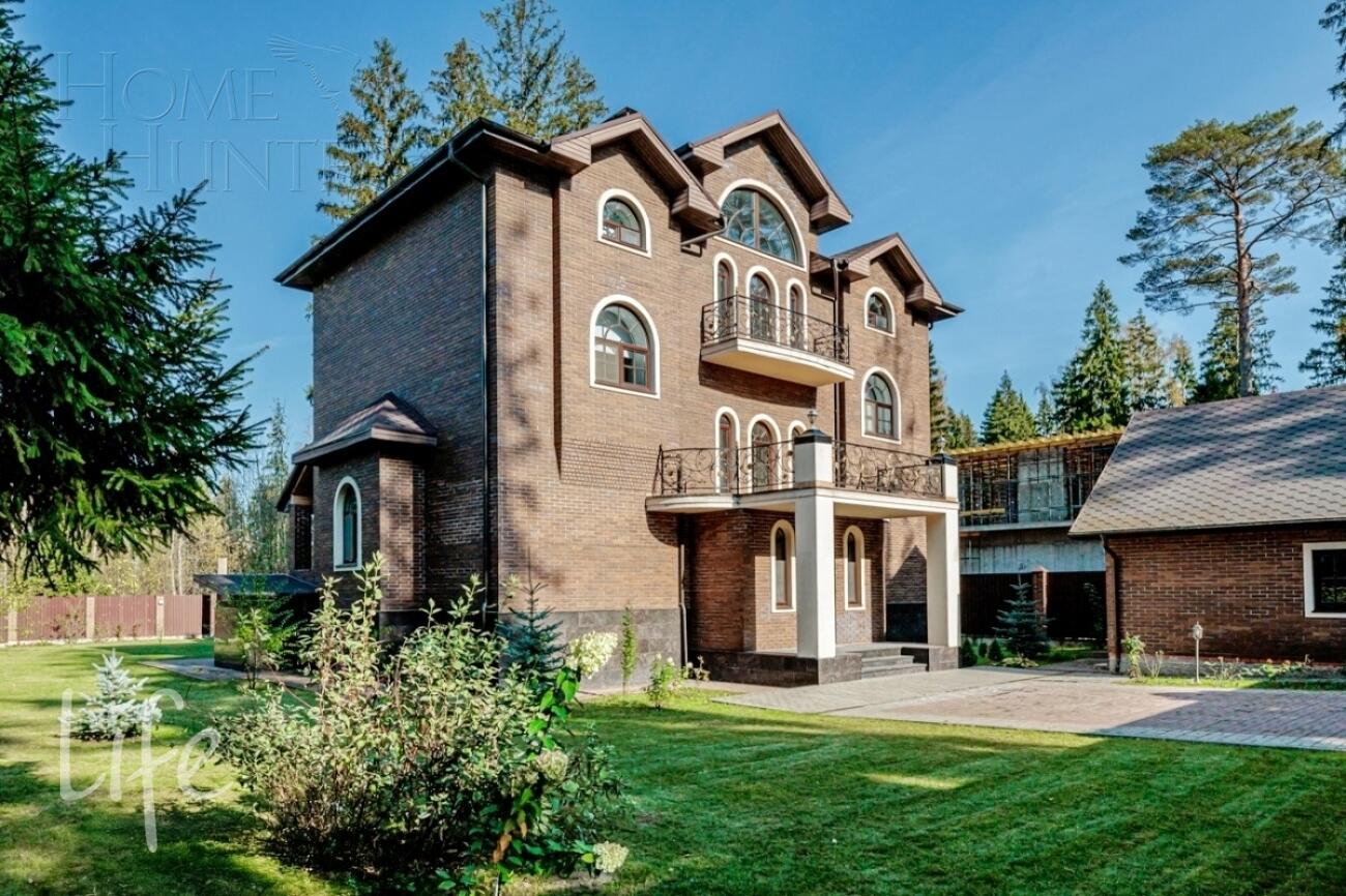 2-этажный коттедж 450 м² с отделкой