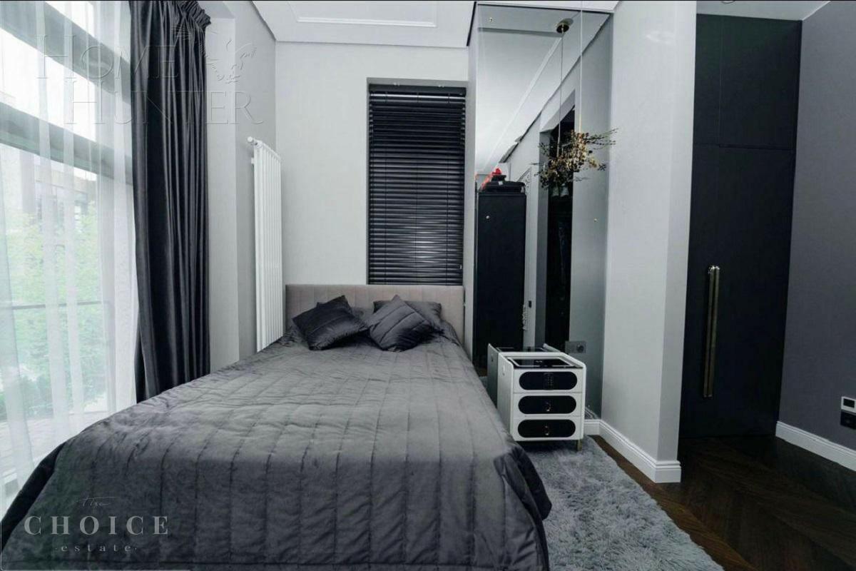 3-этажный таунхаус 270 м² с отделкой