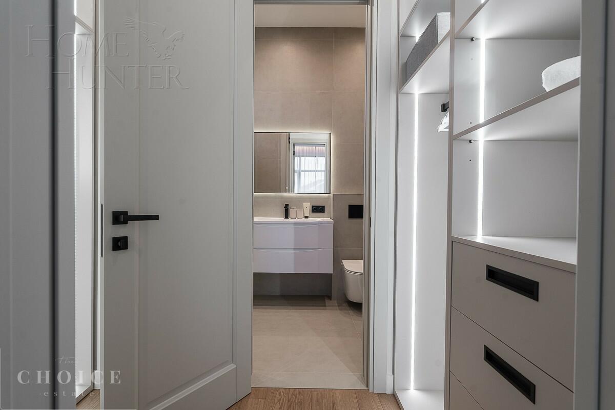 2-этажный коттедж 300 м² с отделкой