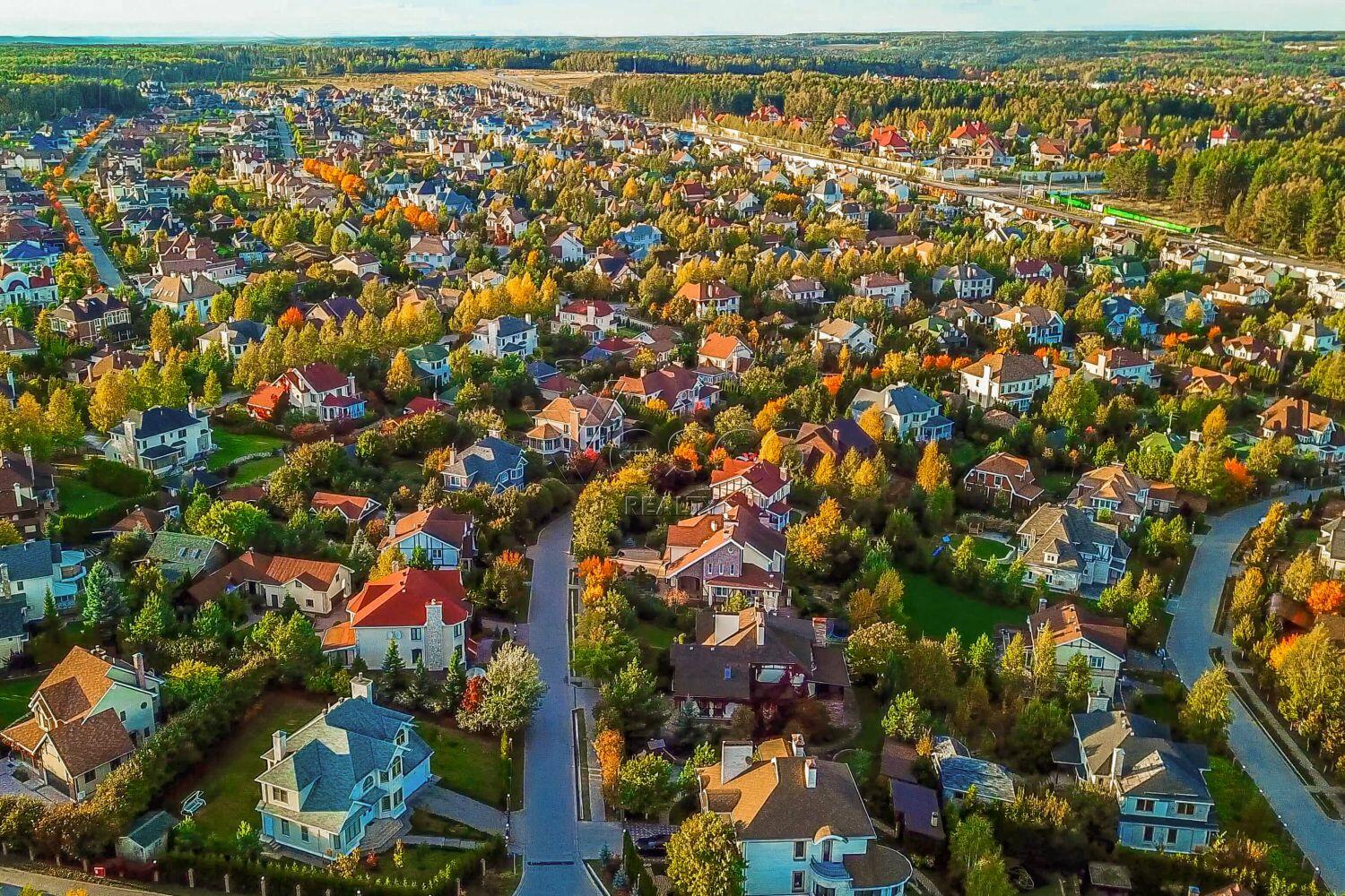 Участок 22.8 сот. в охраняемом поселке