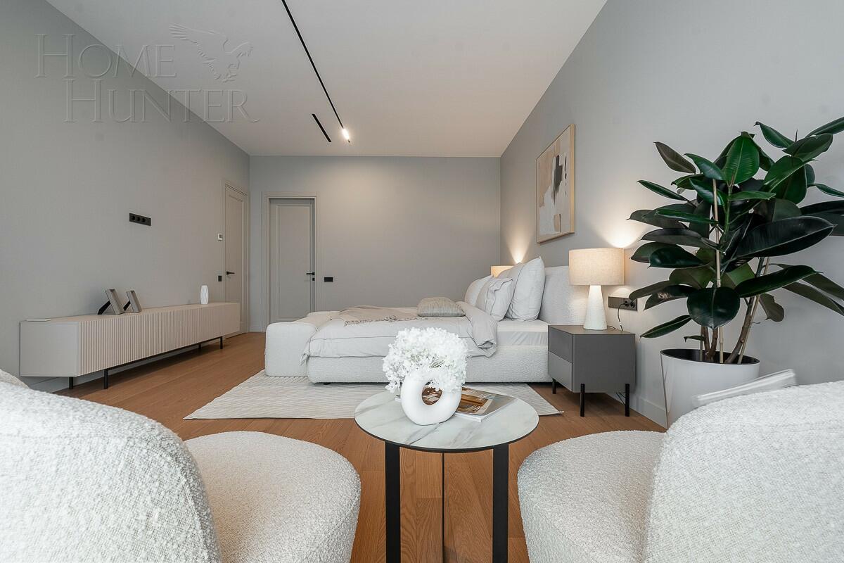 2-этажный коттедж 300 м² с отделкой