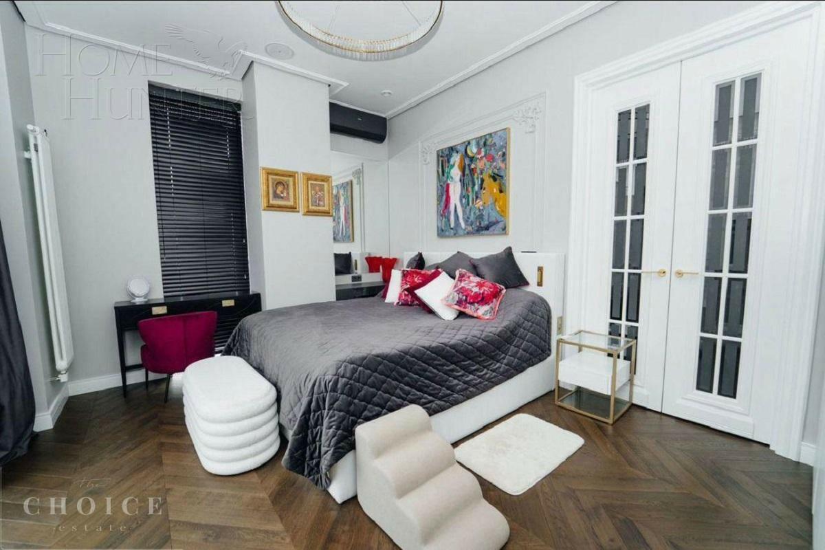 3-этажный таунхаус 270 м² с отделкой