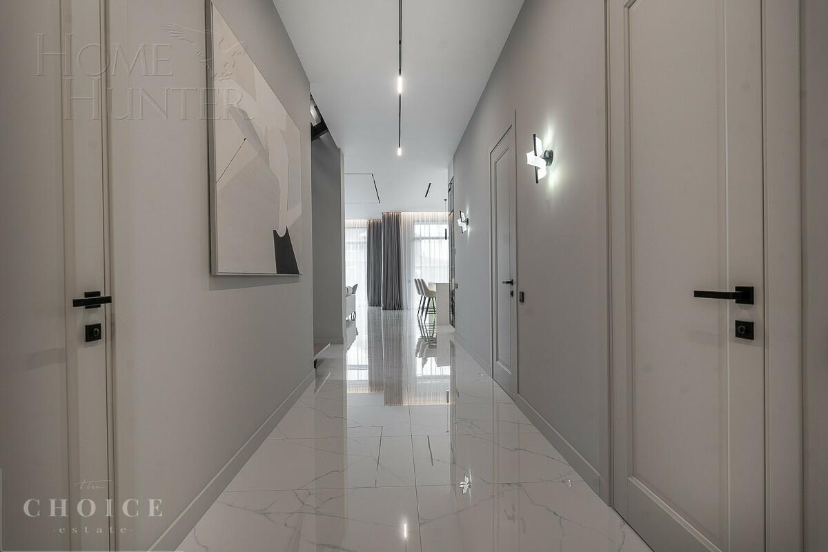 2-этажный коттедж 300 м² с отделкой