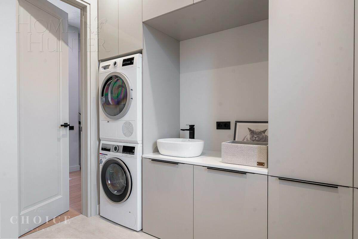 2-этажный коттедж 300 м² с отделкой