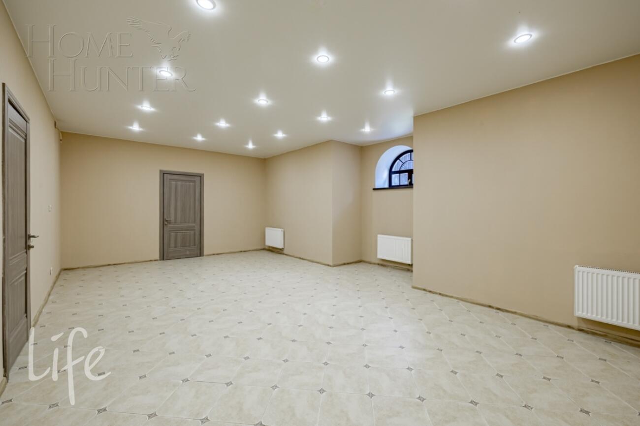 2-этажный коттедж 450 м² с отделкой