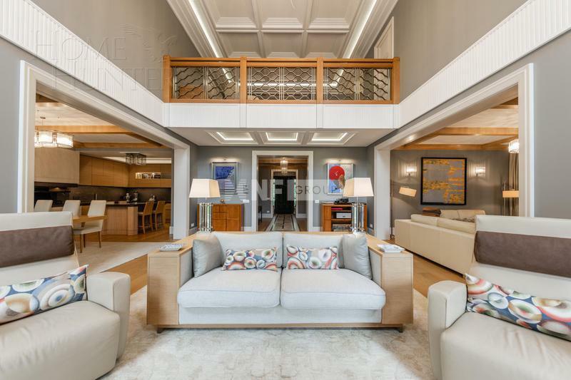 2-этажный коттедж 1 067 м² с отделкой