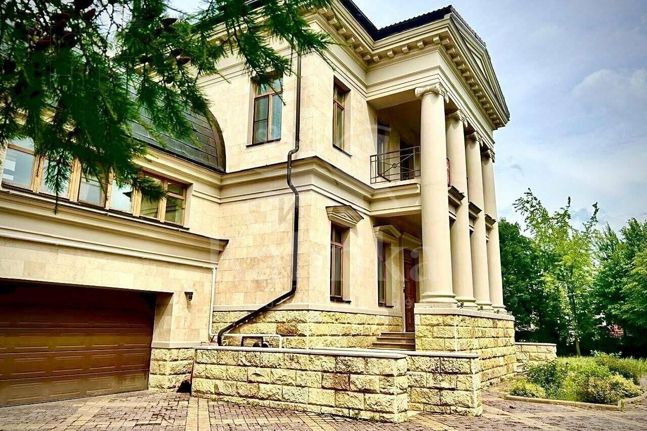 2-этажный коттедж 959 м² с отделкой