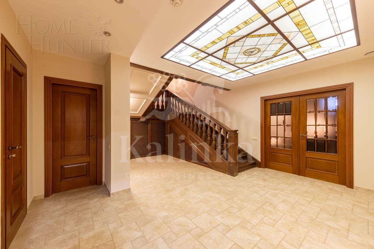 2-этажный коттедж 959 м² с отделкой