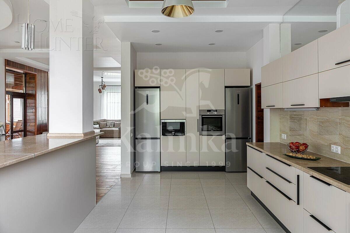 2-этажный коттедж 430 м² с отделкой