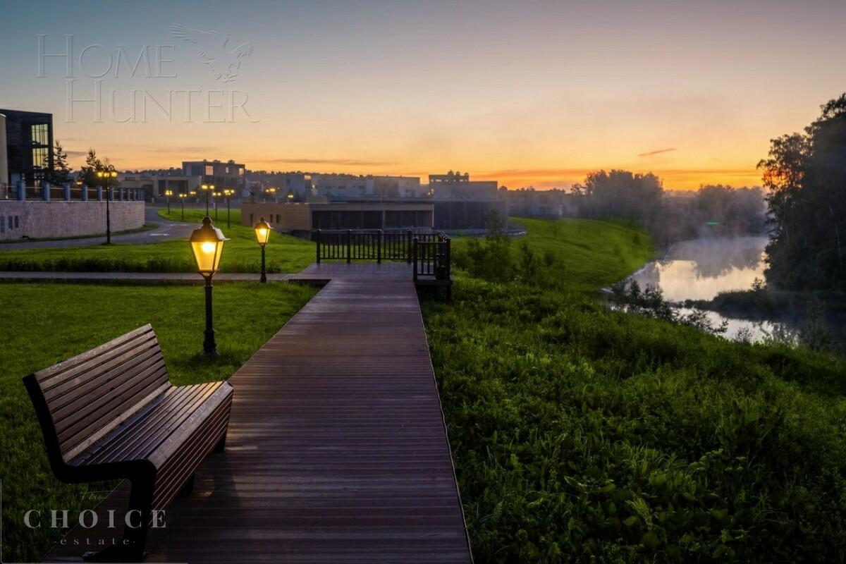 Участок 30.3 сот. в охраняемом поселке