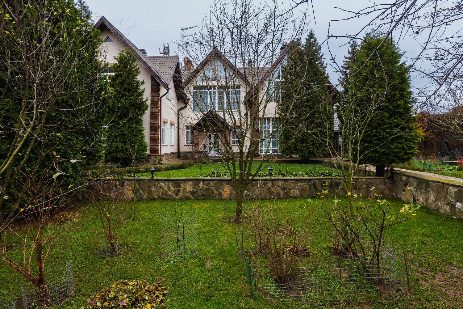 2-этажный коттедж 560 м² с отделкой