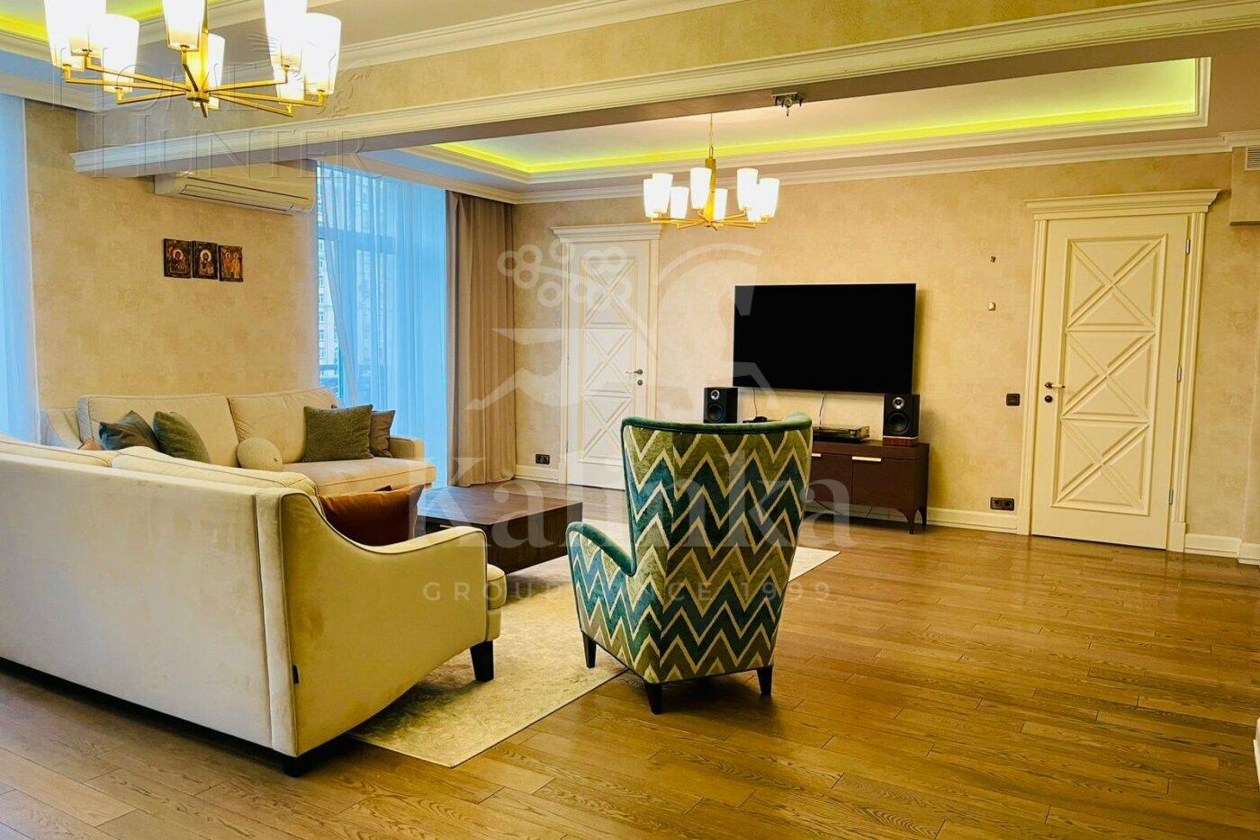 5-КОМН. КВАРТИРА С ОТДЕЛКОЙ 150 М² НА 7 ЭТАЖЕ