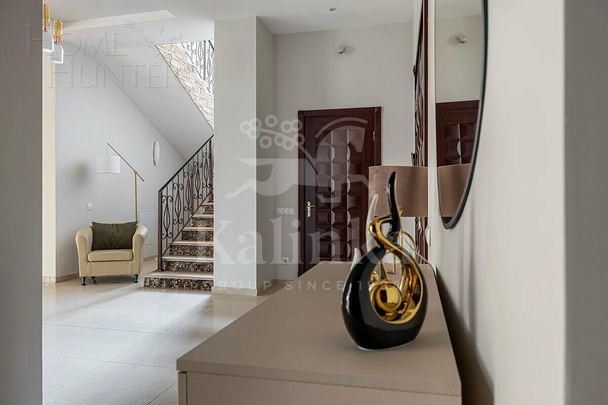 2-этажный коттедж 430 м² с отделкой