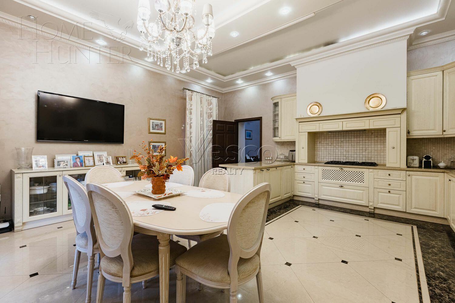 2-этажный коттедж 560 м² с отделкой