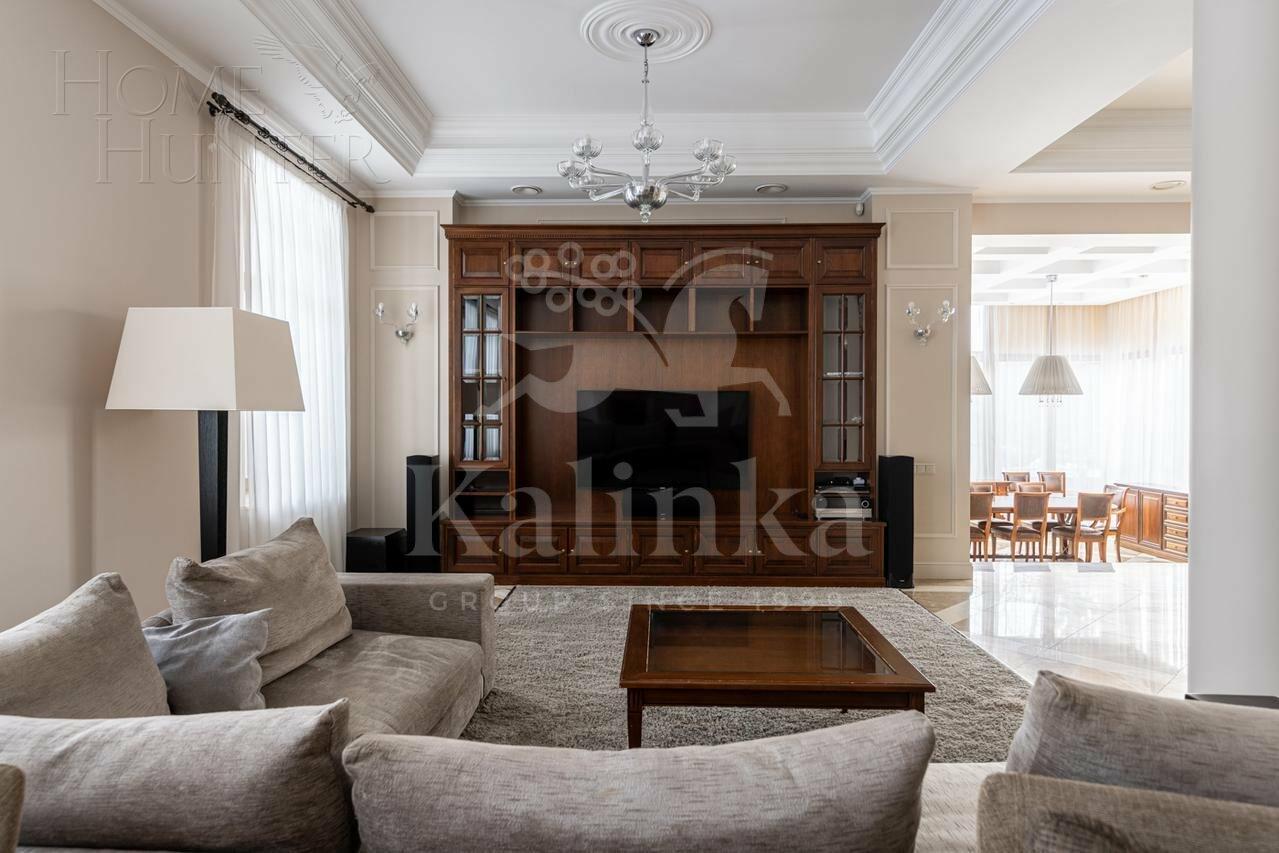 2-этажный коттедж 959 м² с отделкой