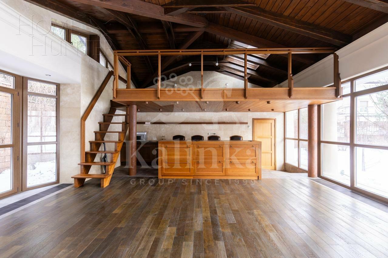 2-этажный коттедж 959 м² с отделкой