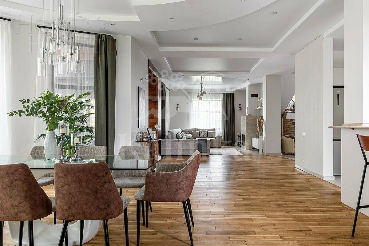 2-этажный коттедж 430 м² с отделкой