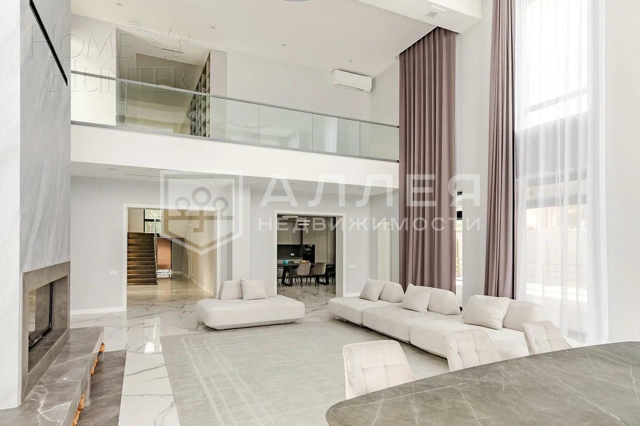 2-этажный коттедж 540 м² с отделкой