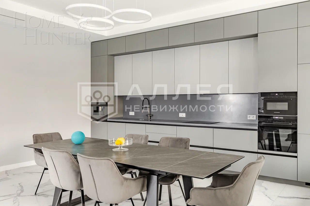 2-этажный коттедж 540 м² с отделкой