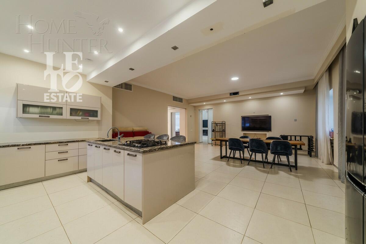 2-этажный коттедж 1 512 м² с отделкой