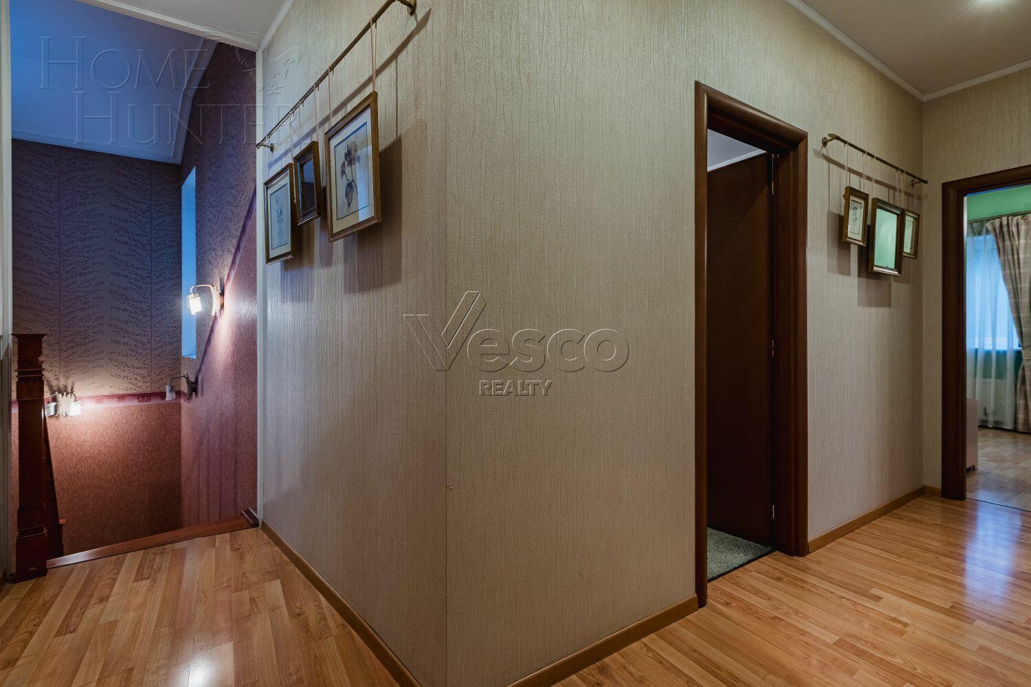 2-этажный коттедж 365 м² с отделкой