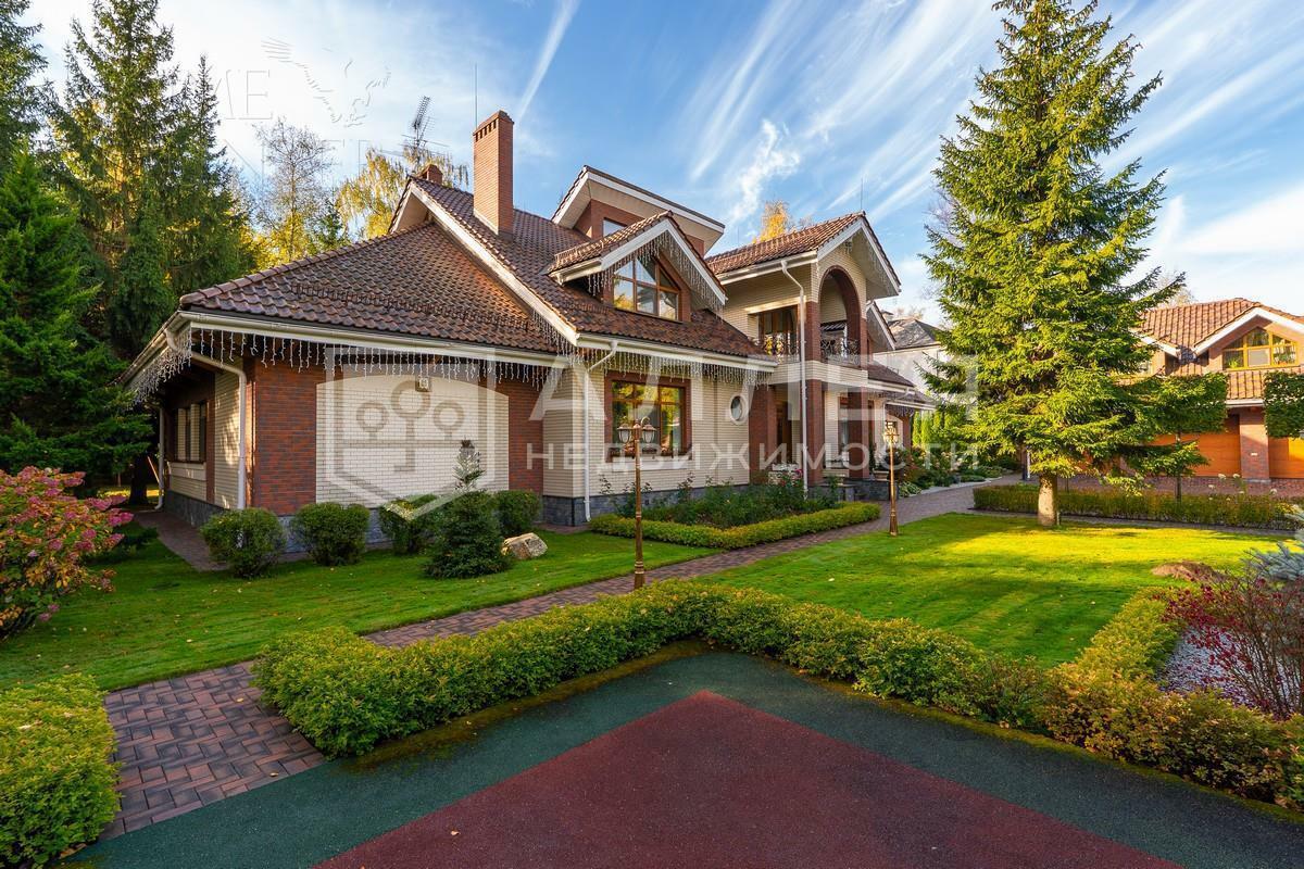 2-этажный коттедж 750 м² с отделкой