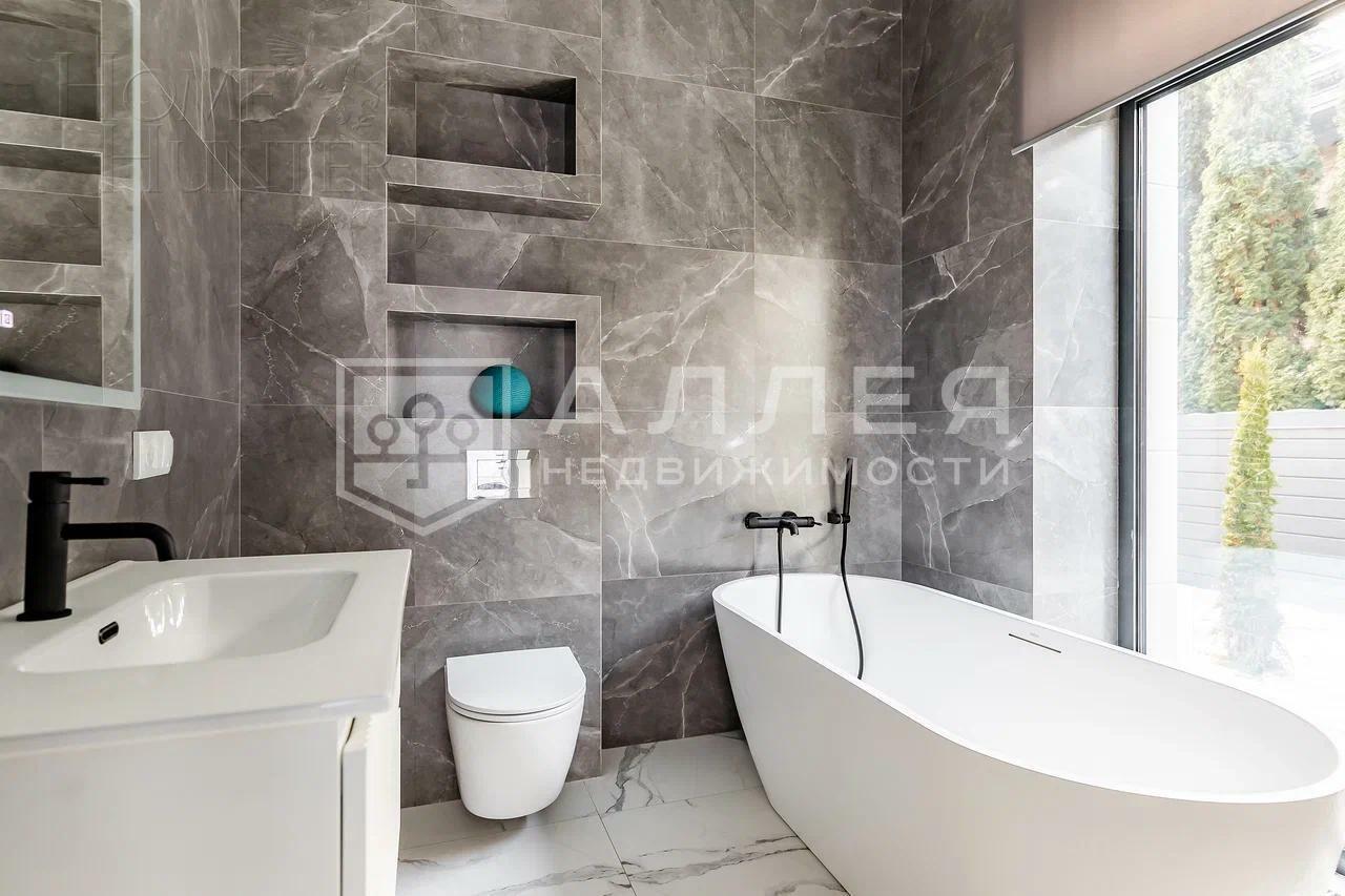 2-этажный коттедж 540 м² с отделкой