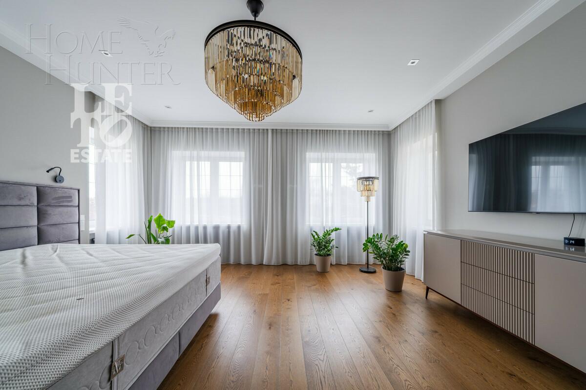 2-этажный коттедж 1 512 м² с отделкой