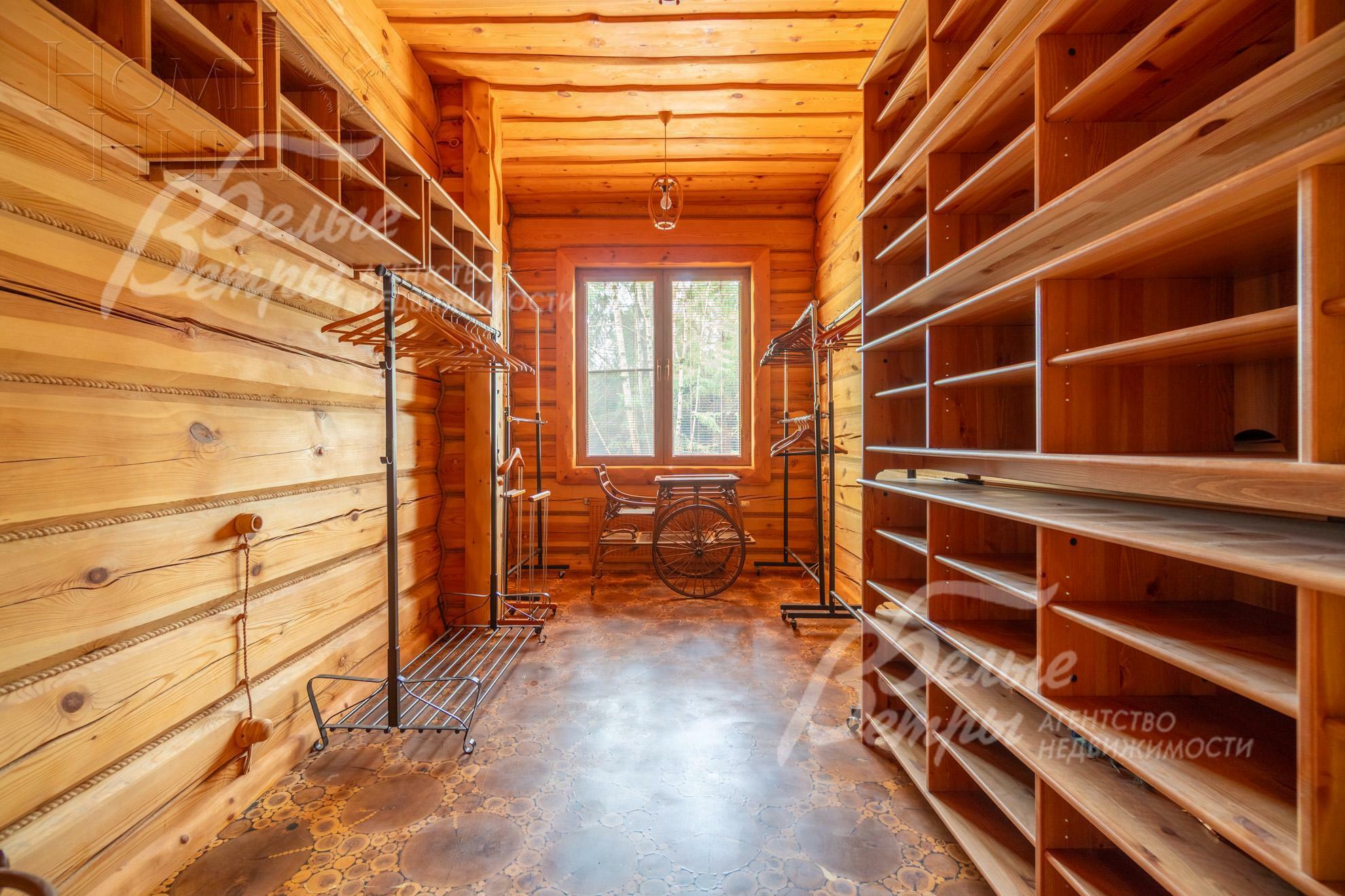 2-этажный коттедж 1 100 м² с отделкой