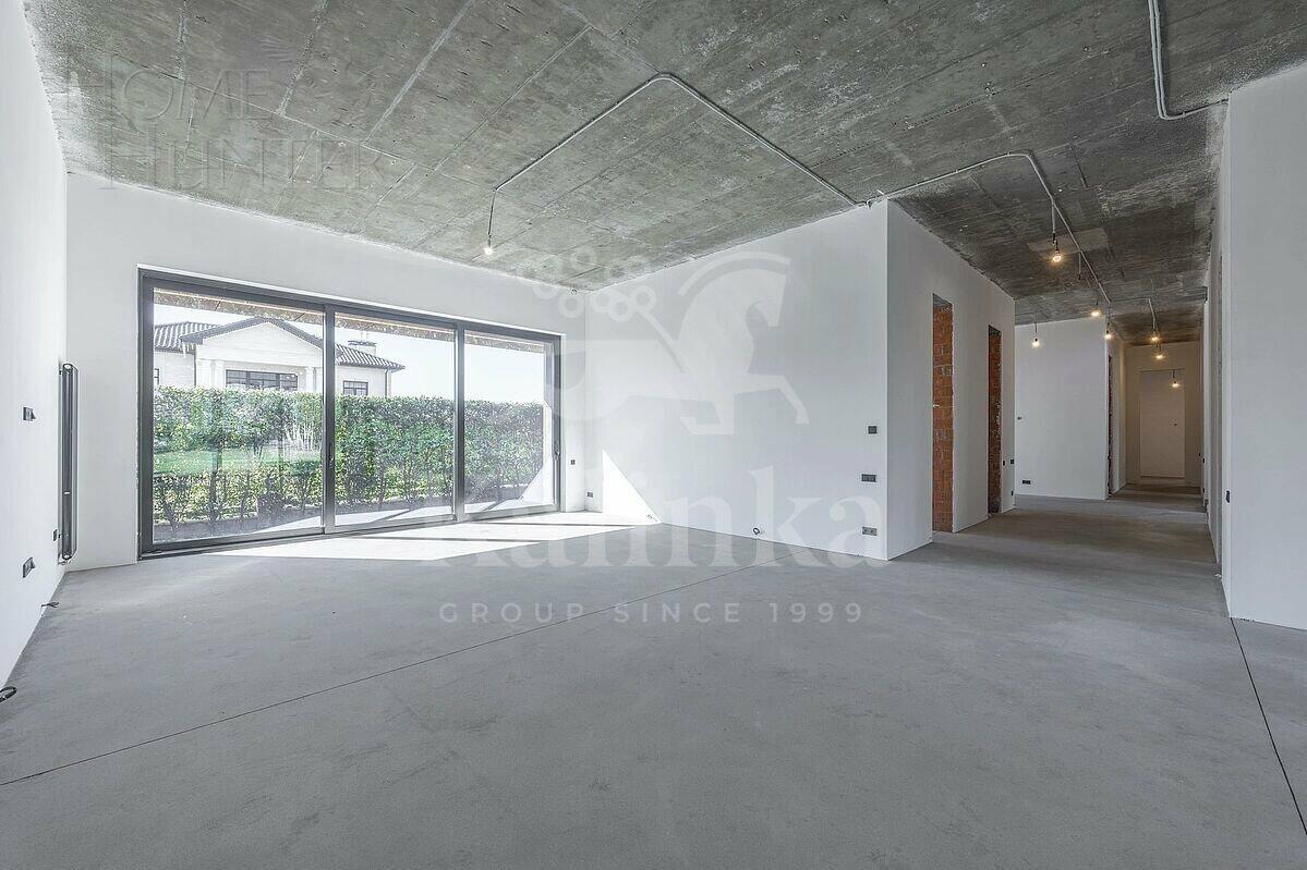 3-этажный коттедж 1 223 м² без отделки