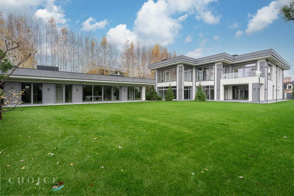 2-этажный коттедж 1 234 м² без отделки