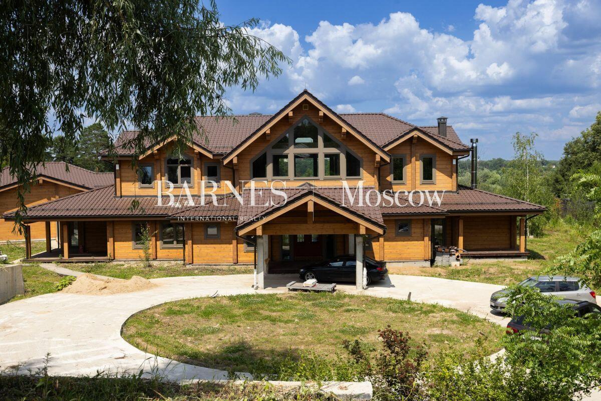 2-этажный коттедж 726 м² с отделкой