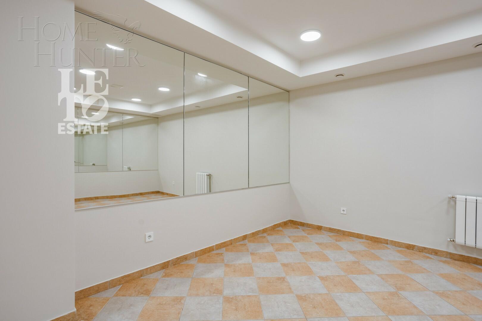 2-этажный коттедж 711 м² с отделкой