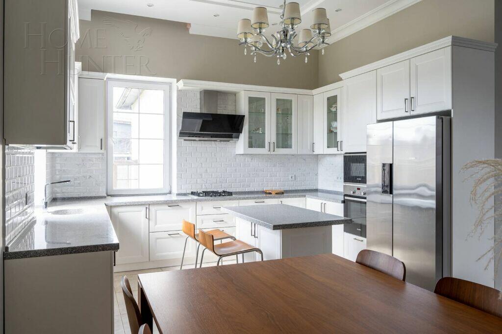 2-этажный коттедж 595 м² с отделкой