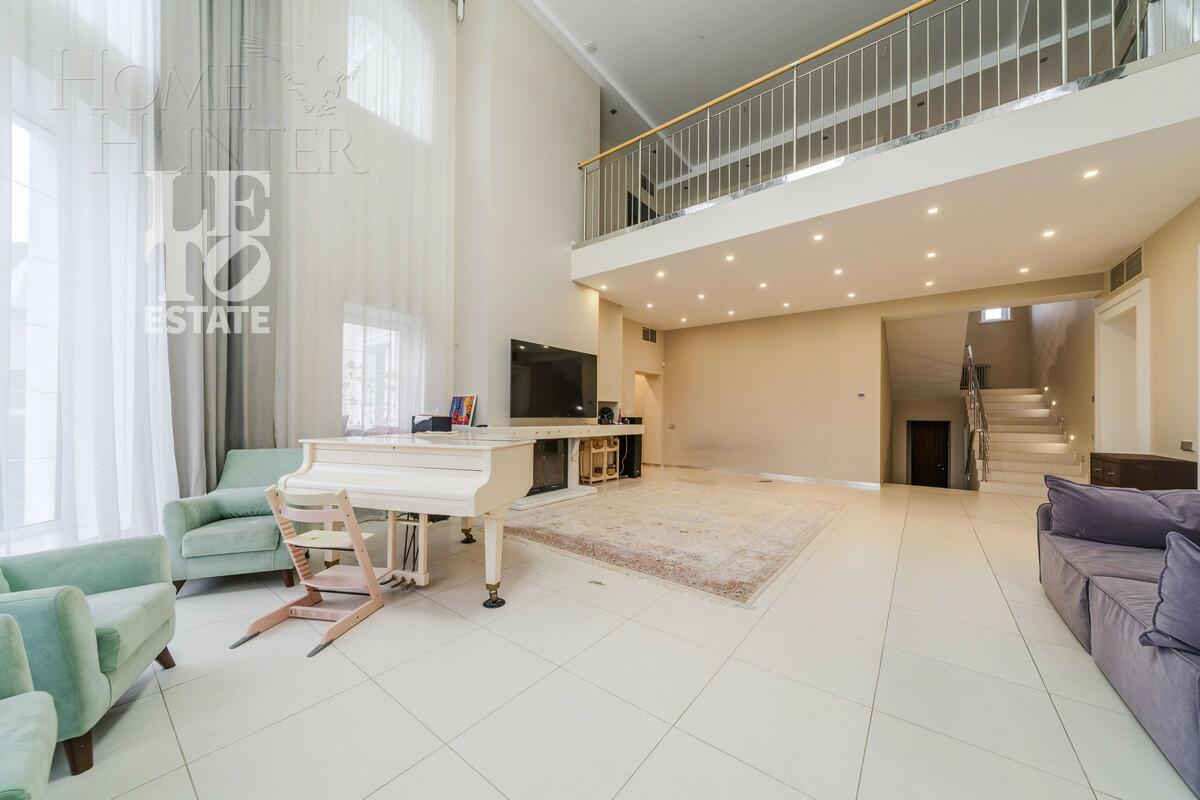 2-этажный коттедж 1 512 м² с отделкой