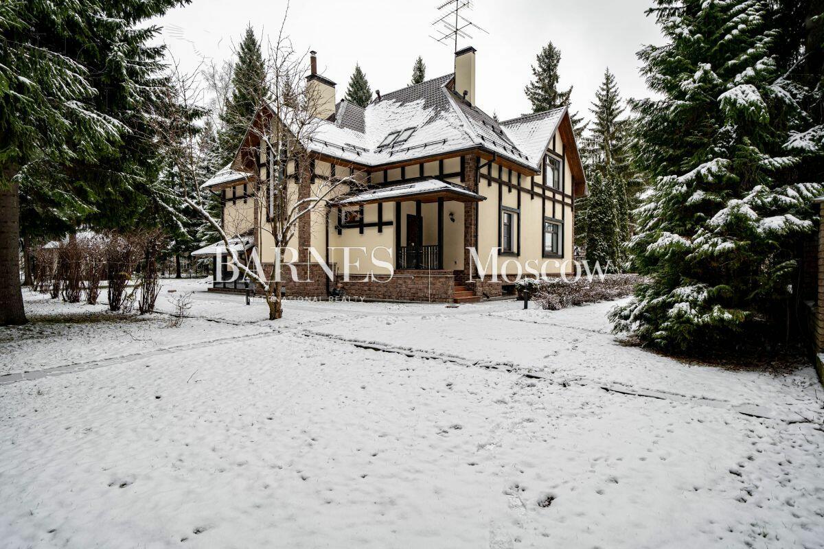 2-этажный коттедж 471 м² с отделкой