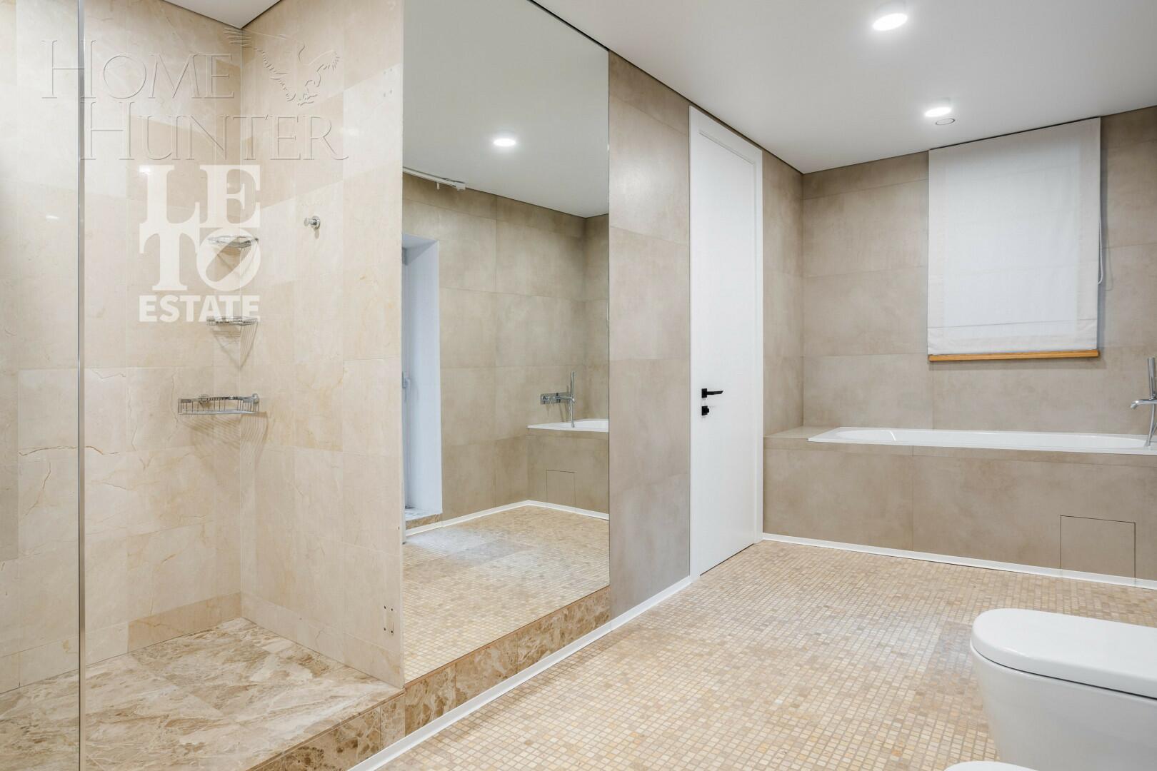 2-этажный коттедж 711 м² с отделкой