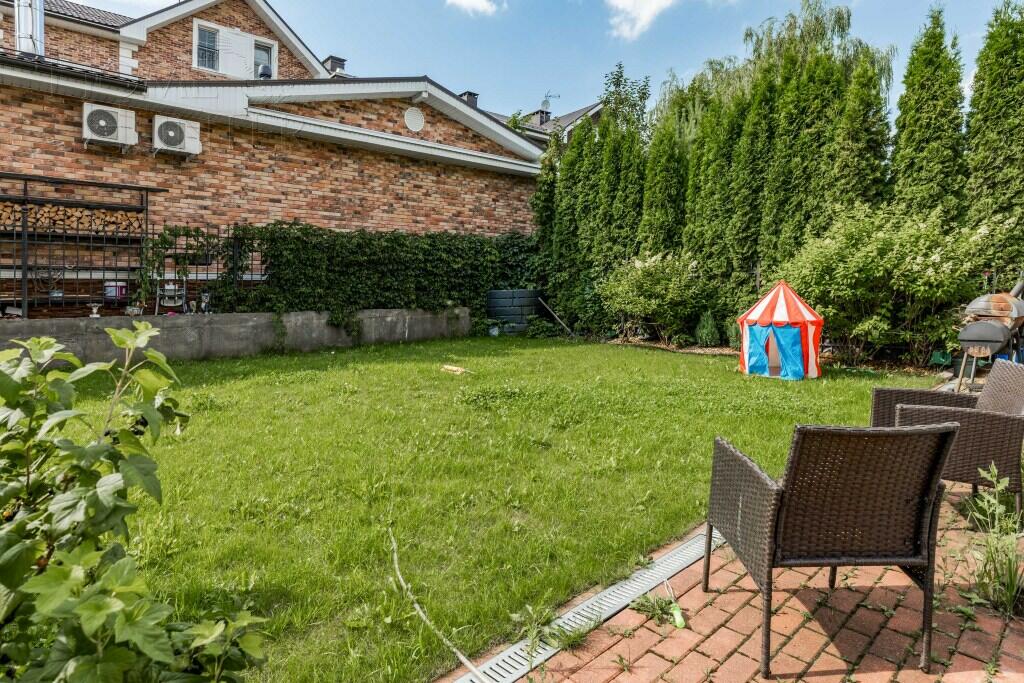 3-этажный таунхаус 286 м² с отделкой