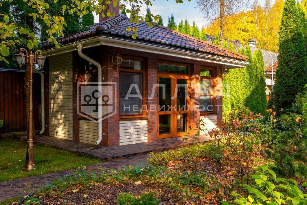 2-этажный коттедж 750 м² с отделкой