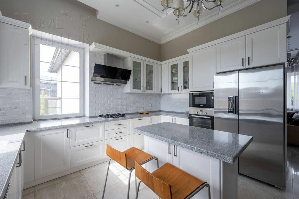 2-этажный коттедж 595 м² с отделкой