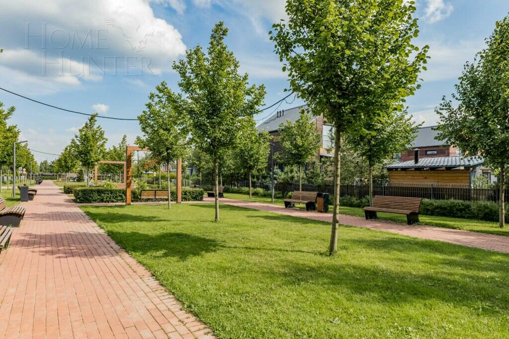 3-этажный таунхаус 286 м² с отделкой