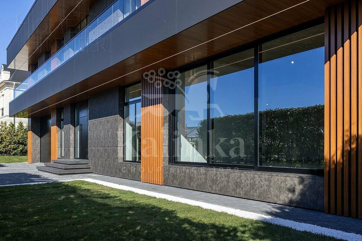 3-этажный коттедж 1 223 м² без отделки