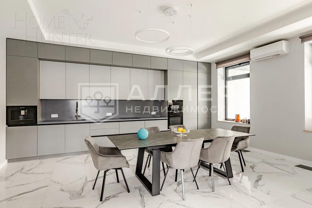 2-этажный коттедж 540 м² с отделкой