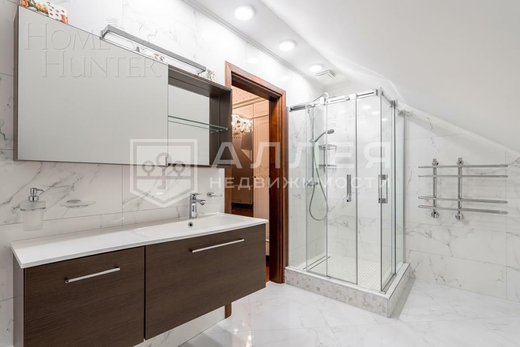 2-этажный коттедж 750 м² с отделкой