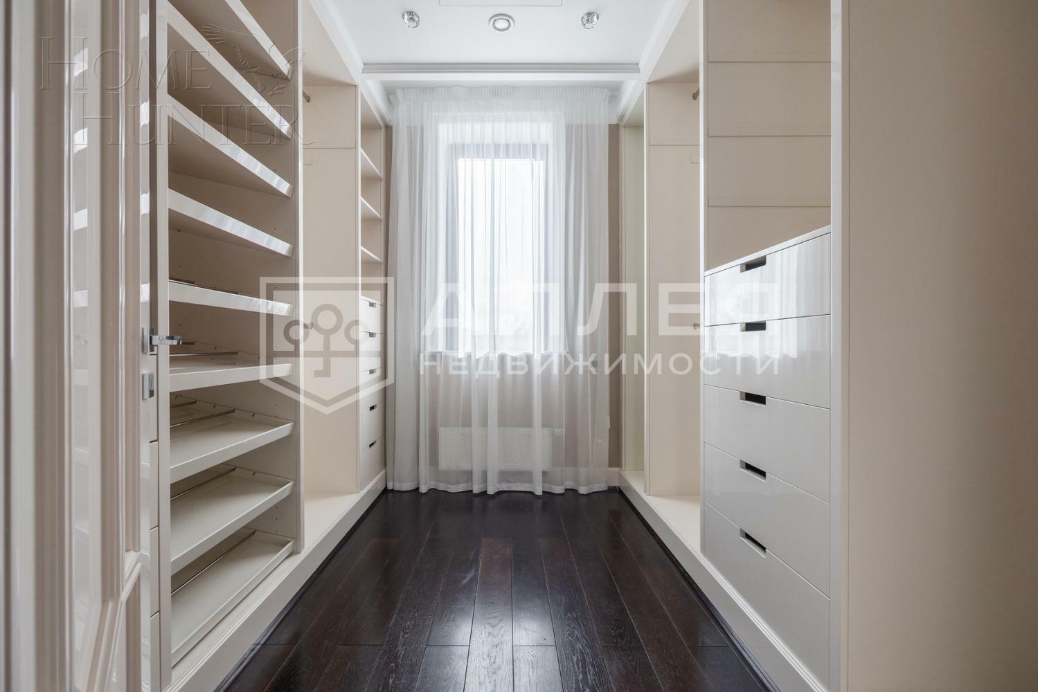 2-этажный коттедж 700 м² с отделкой