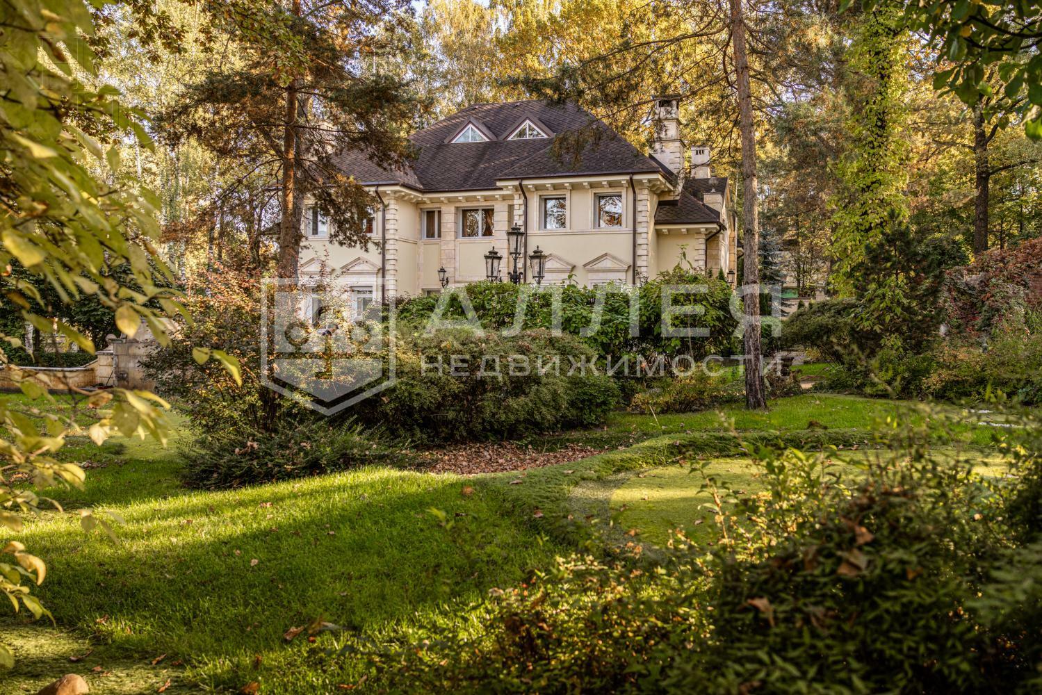 2-этажный коттедж 1 215 м² с отделкой