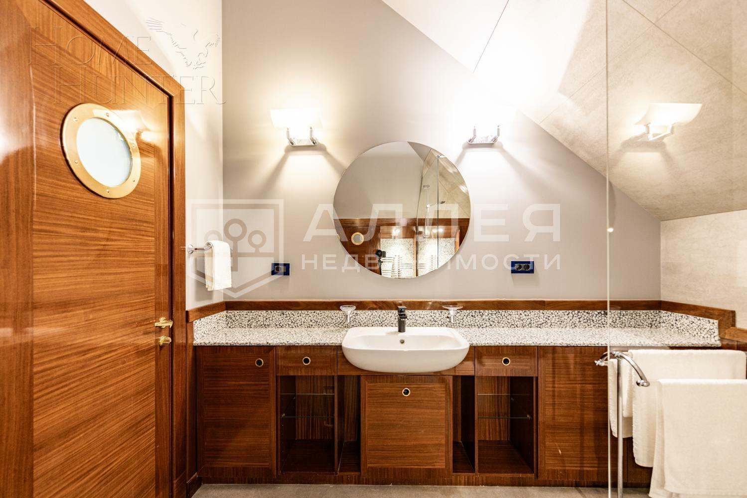 2-этажный коттедж 1 215 м² с отделкой