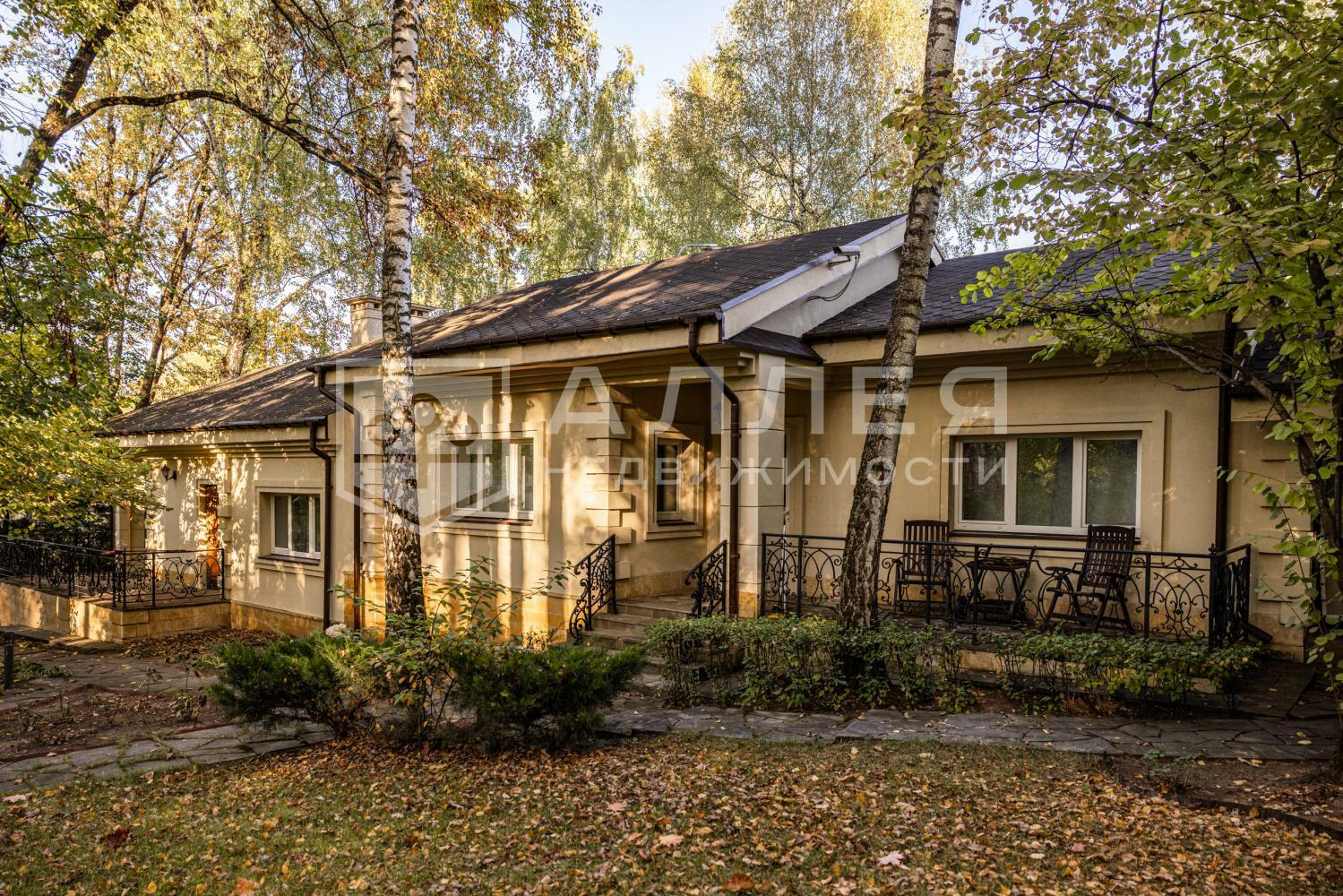 2-этажный коттедж 1 215 м² с отделкой